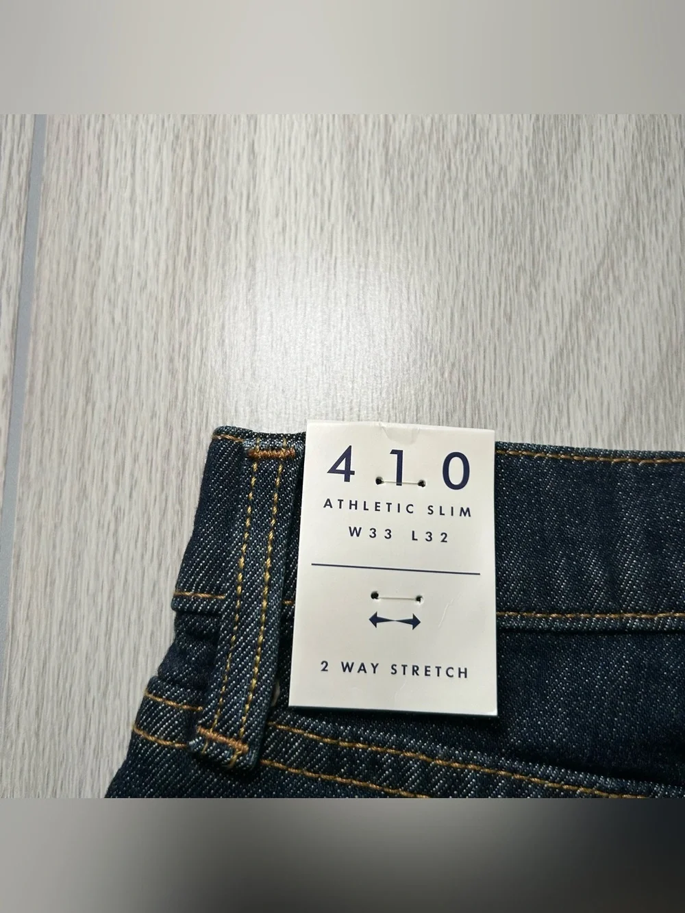 NWT Lucky Brand Men’s 410 Athletic Slim Straight-Fit Jeans MSRP $100 Denim 33x32